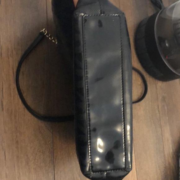 Micheal Kors tote - Picture 6 of 6